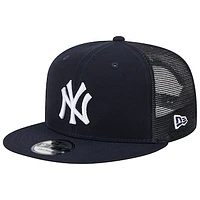 Men's New Era Navy New York Yankees Evergreen Trucker 9FIFTY Snapback Hat