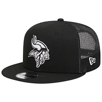 Men's New Era Black Minnesota Vikings  Main Trucker 9FIFTY Snapback Hat