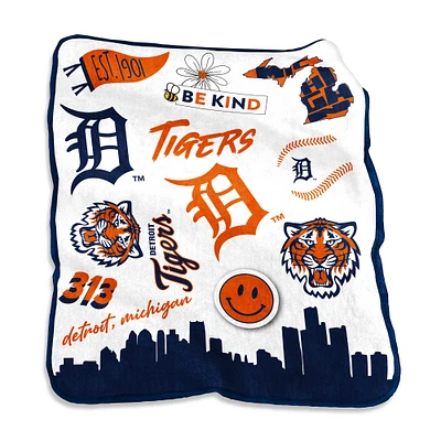 Detroit Tigers 50'' x 60'' Native Raschel Plush Throw Blanket