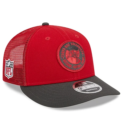 Men's New Era  Red/Pewter Tampa Bay Buccaneers 2023 Sideline Low Profile 9FIFTY Snapback Hat