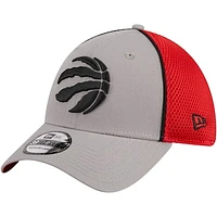 Men's New Era Gray/Red Toronto Raptors Pipe 39THIRTY Flex Hat