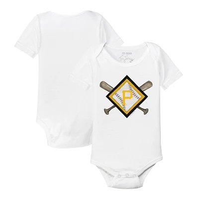 Infant Tiny Turnip White Pittsburgh Pirates Diamond Cross Bats Bodysuit