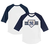 Youth Tiny Turnip White/Navy New York Yankees Base Stripe 3/4-Sleeve Raglan T-Shirt