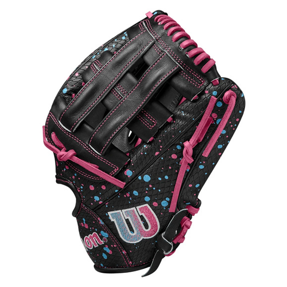 A2000 Elly DeLaCruz Game Model  (12") - Senior's Baseball Fielder's Glove