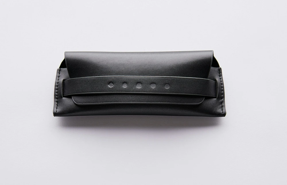 Belted Case - Liquorice 