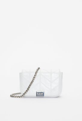 Pochette en cuir verni