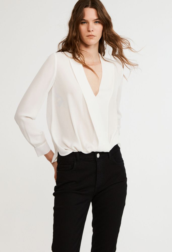 Blouse à col V