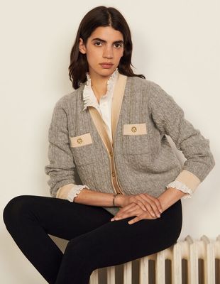 Cardigan court en maille torsadée