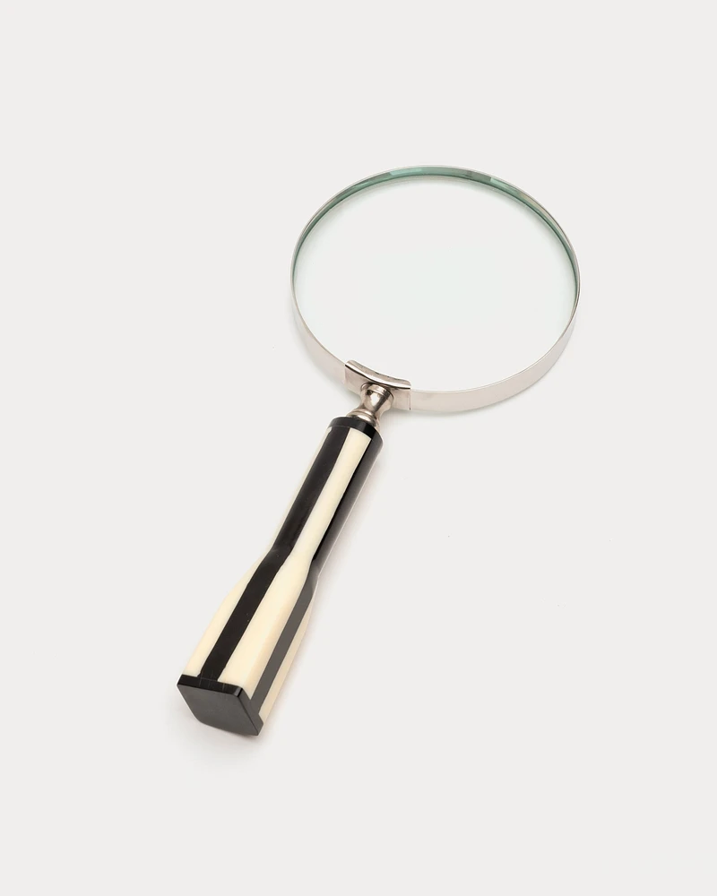 Striped Magnifier