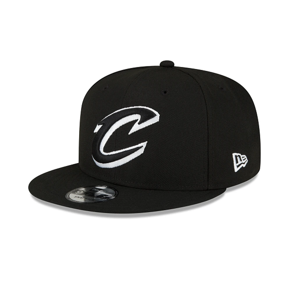 Cleveland Cavaliers 2022 Basic Black and White 9Fifty