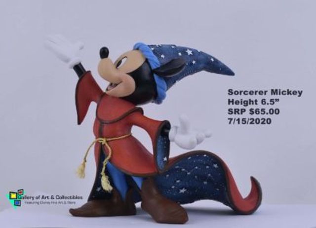 Showcase Sorcerer Mickey