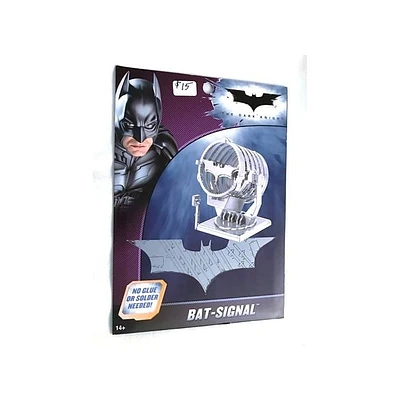 Metal Earth: Batman Bat Signal