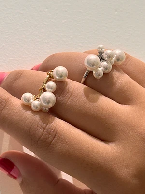 Carolina olivares multi pearl rings