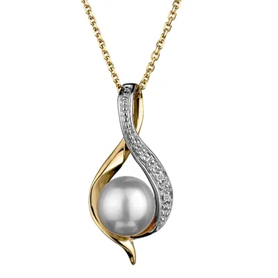 Fresh Water Pearl & Diamond Pendant, 10kt Yellow Gold.......................NOW