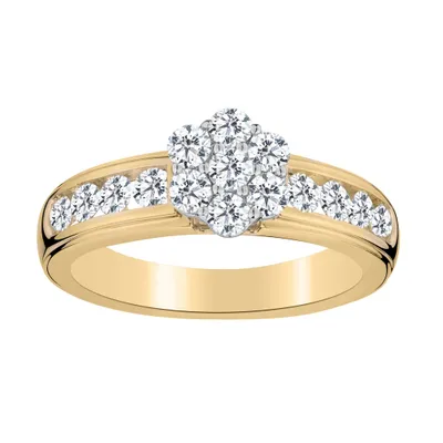 .92 Carat of Diamonds "Flower" Diamond Ring,  10kt Yellow Gold......................NOW