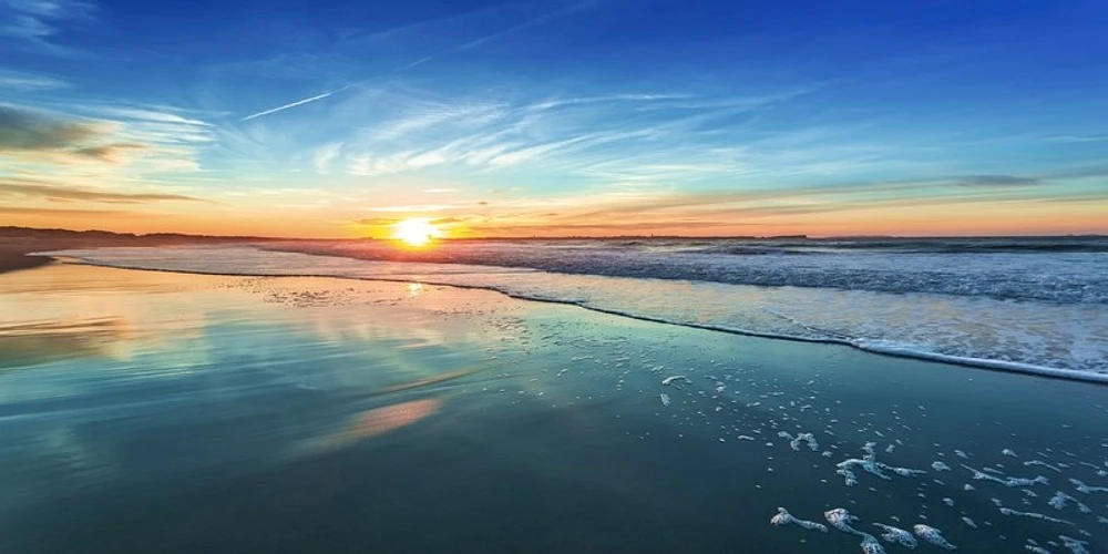 Doreen Sharp - Sunset Over Beach