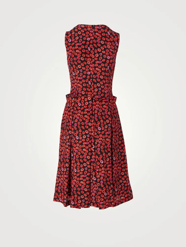 Silk Sleeveless Dress Kiss Print