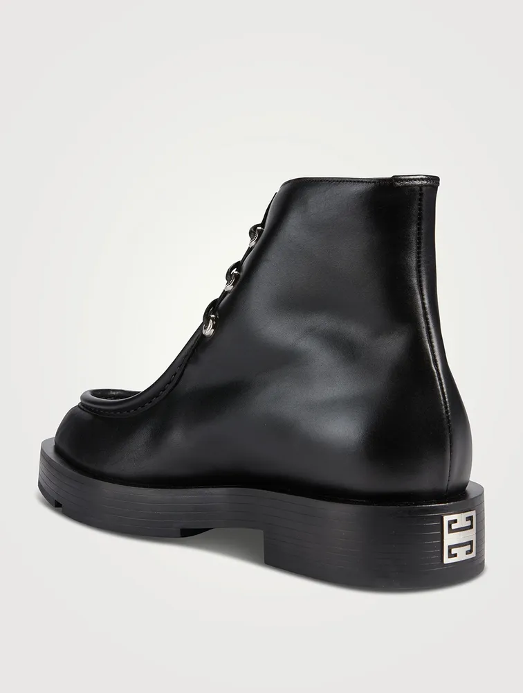 Squared Leather Chukka Boots
