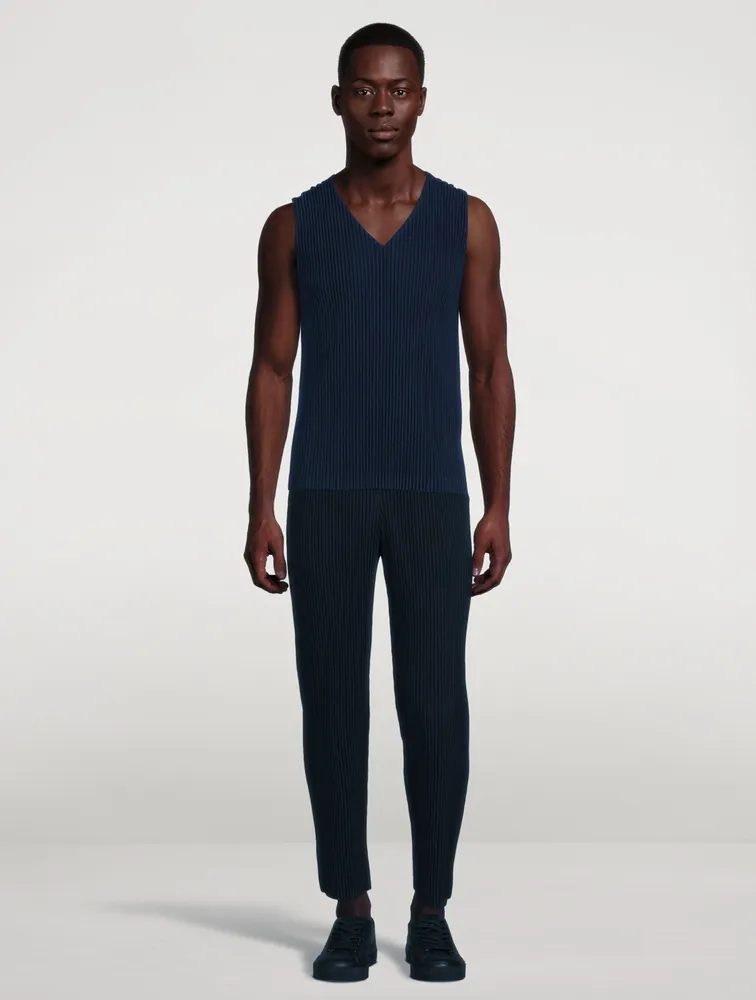 Basics V-Neck Vest