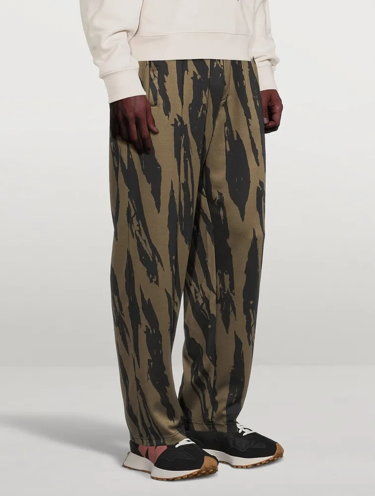 Oversized Pants Pleat Camo Print