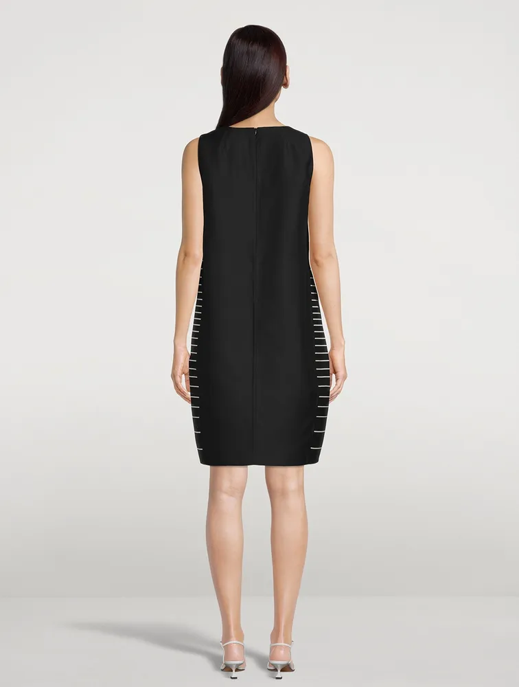 Sleeveless Sheath Dress In Trapezoid Print