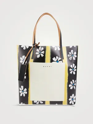 Shopper In Daisies Print