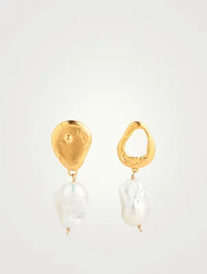 The Infernal Storm Earrings With Pearl