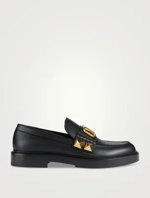 Stud Sign Leather Loafers