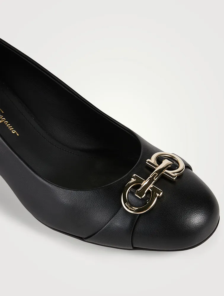 Double Gancini Leather Pumps