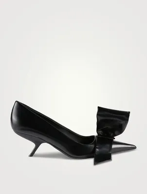 Leather Pumps With Asymmetric Bow