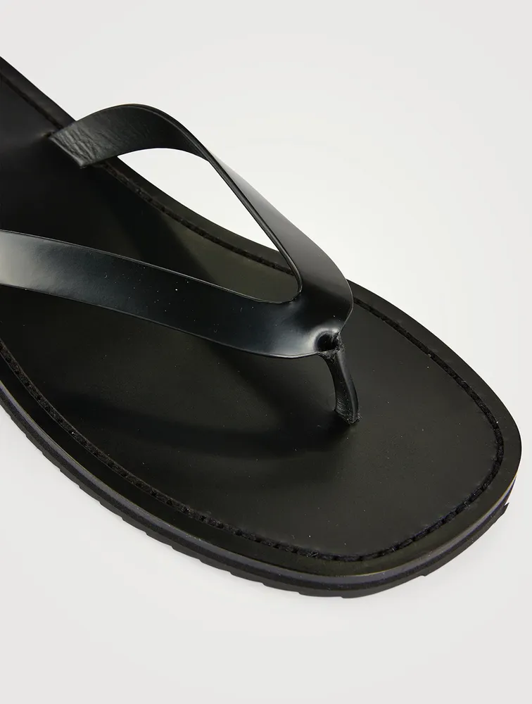 City Leather Thong Sandals