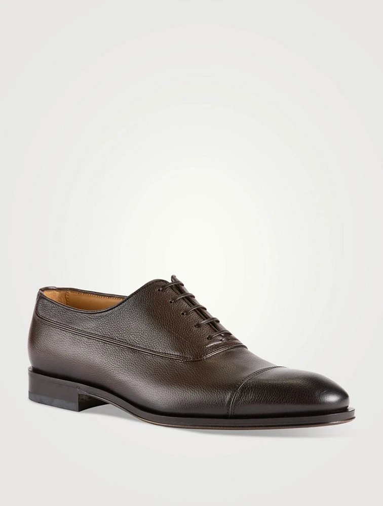 Oxford Shoes With Toe Cap