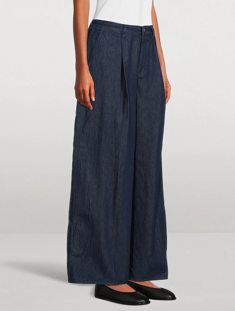 Pleated Wide-Leg Jeans