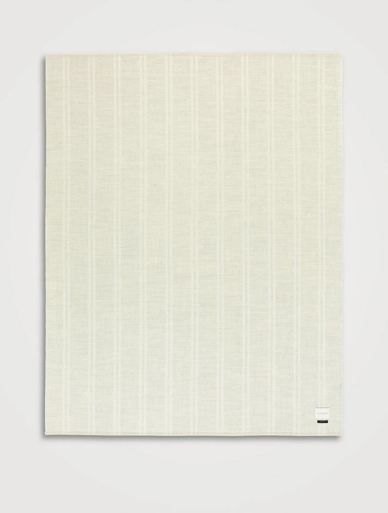 Straits Reversible Zero Dye Throw Blanket