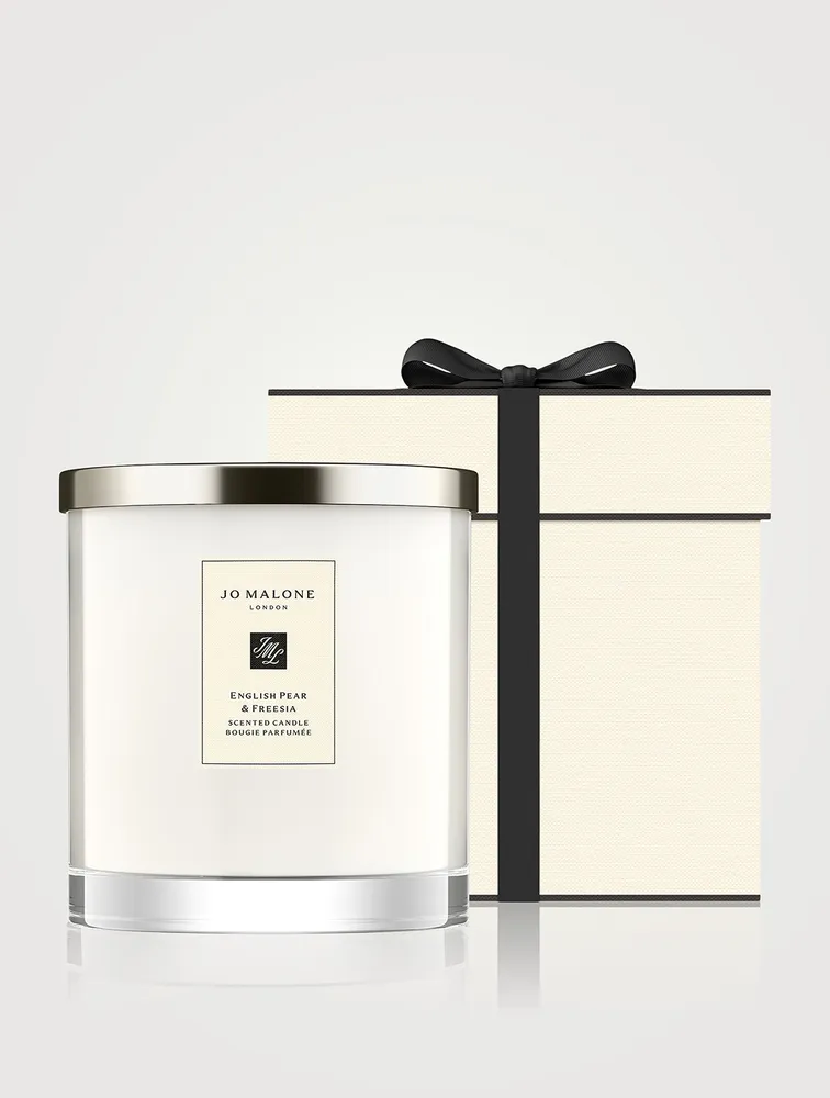 English Pear & Freesia Luxury Candle