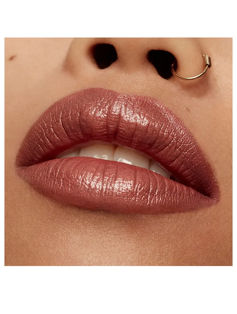 Shimmering Lipstick