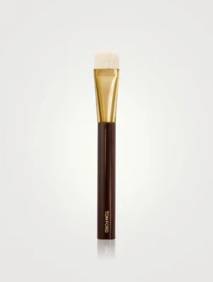 Shade And Illuminate Foundation Brush 2.5