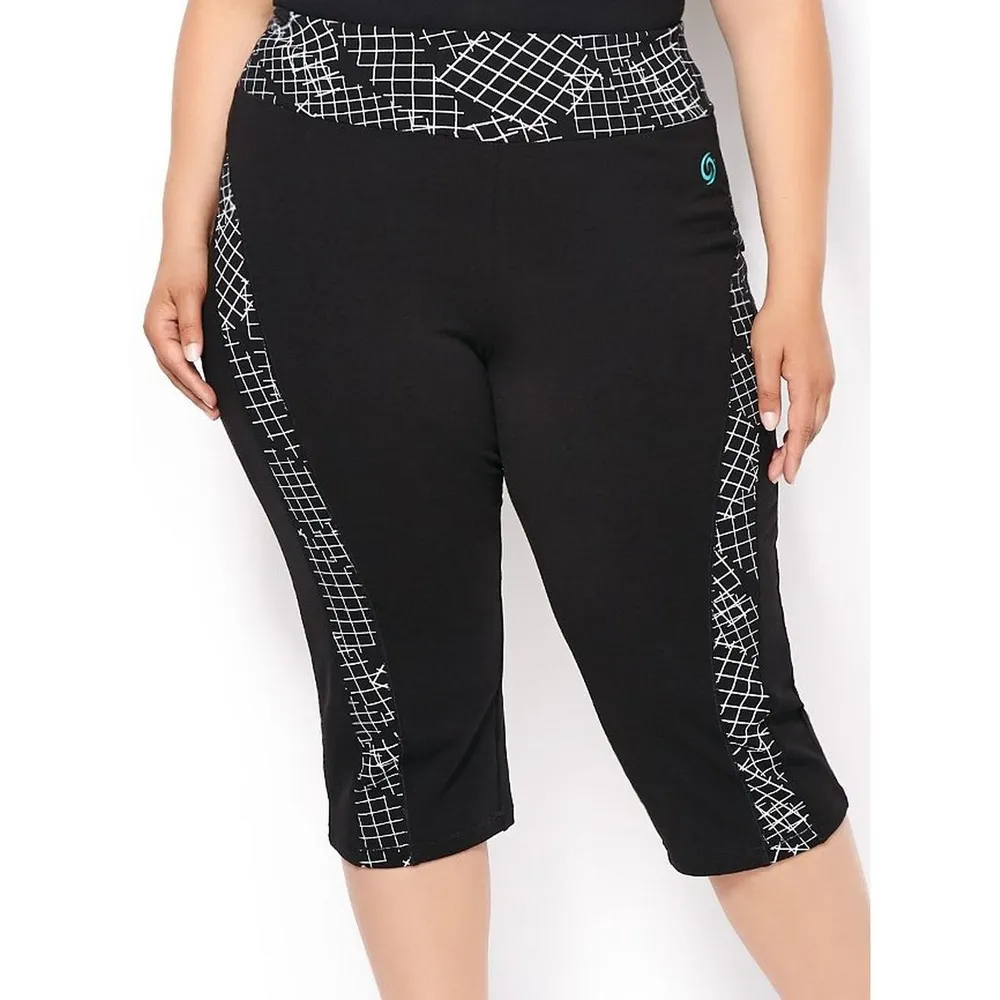 Women's Yoga Capri With Printed Inserts