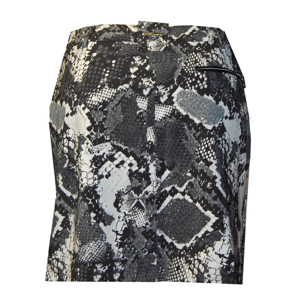 Women's Snake Print 17.5 Inch Skort