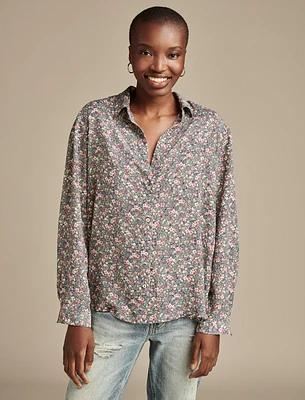 PRINTED PLEATED BACK BUTTONDOWN