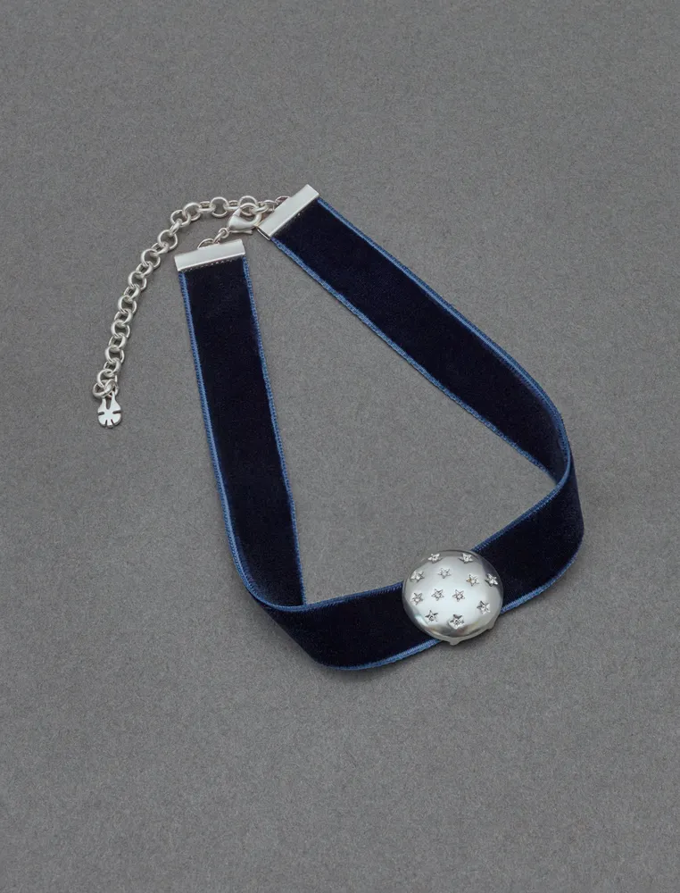 pave pendant choker