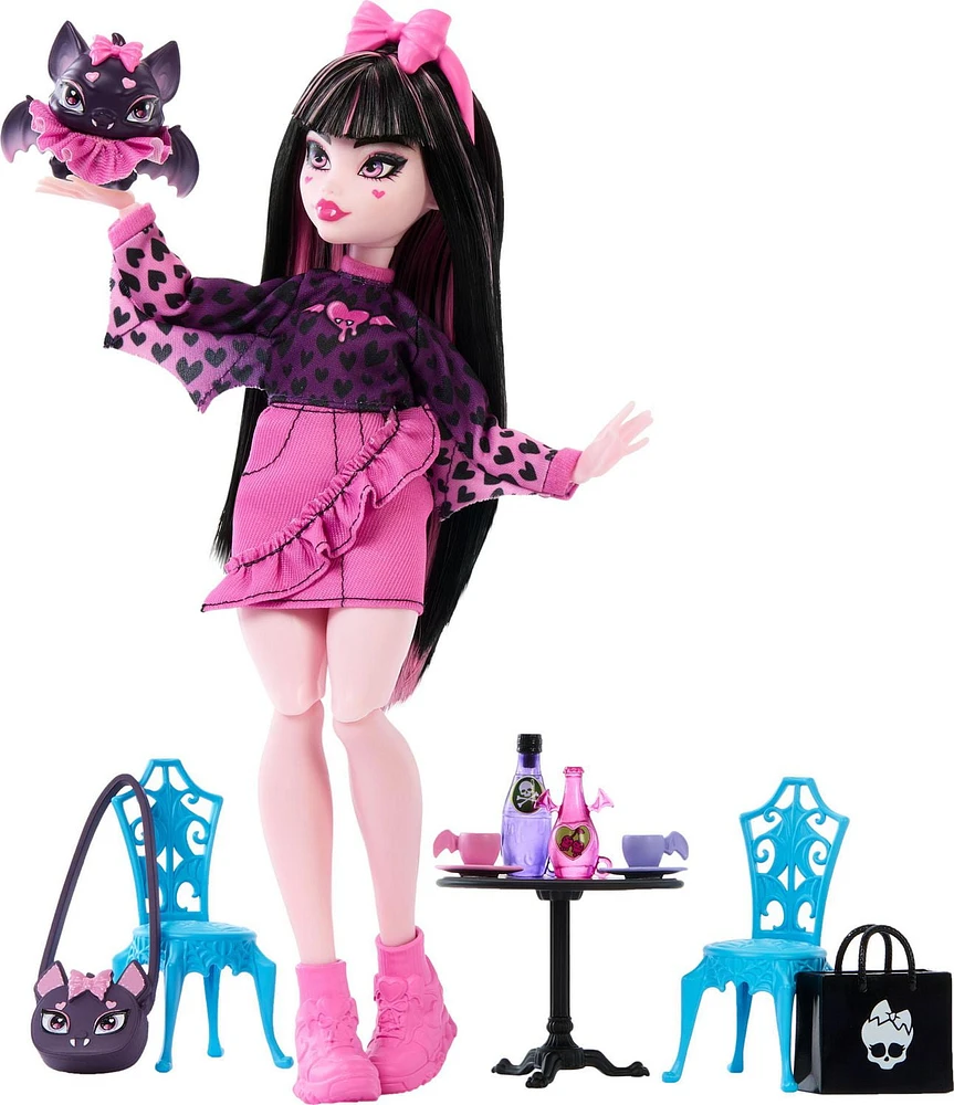 Two Monster High Dolls with Two Pets, Draculaura and Clawdeen Wolf