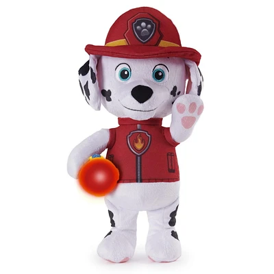 PAW Patrol, peluche Snuggle Up avec lampe de poche et sons (les styles peuvent varier)