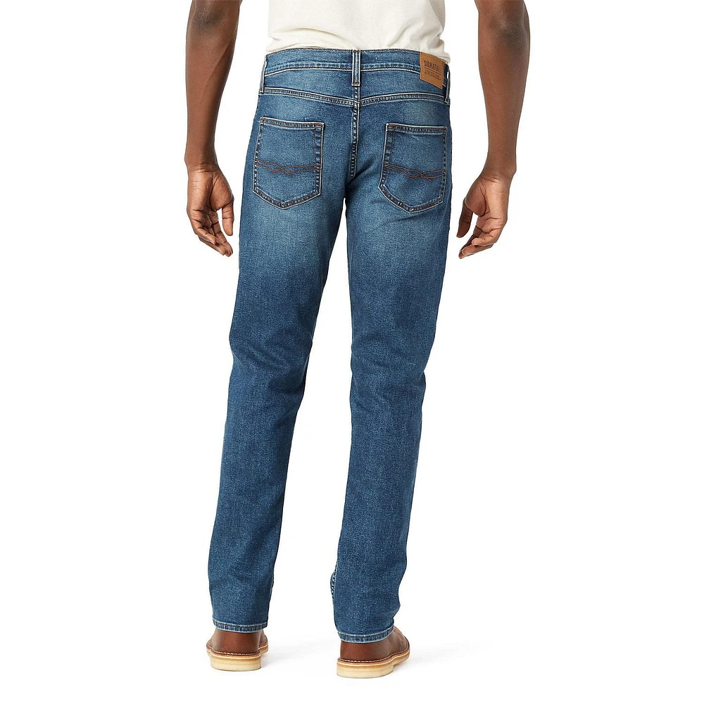 Signature by Levi Strauss & Co.™ Men's Authentic Straight Fit Jeans