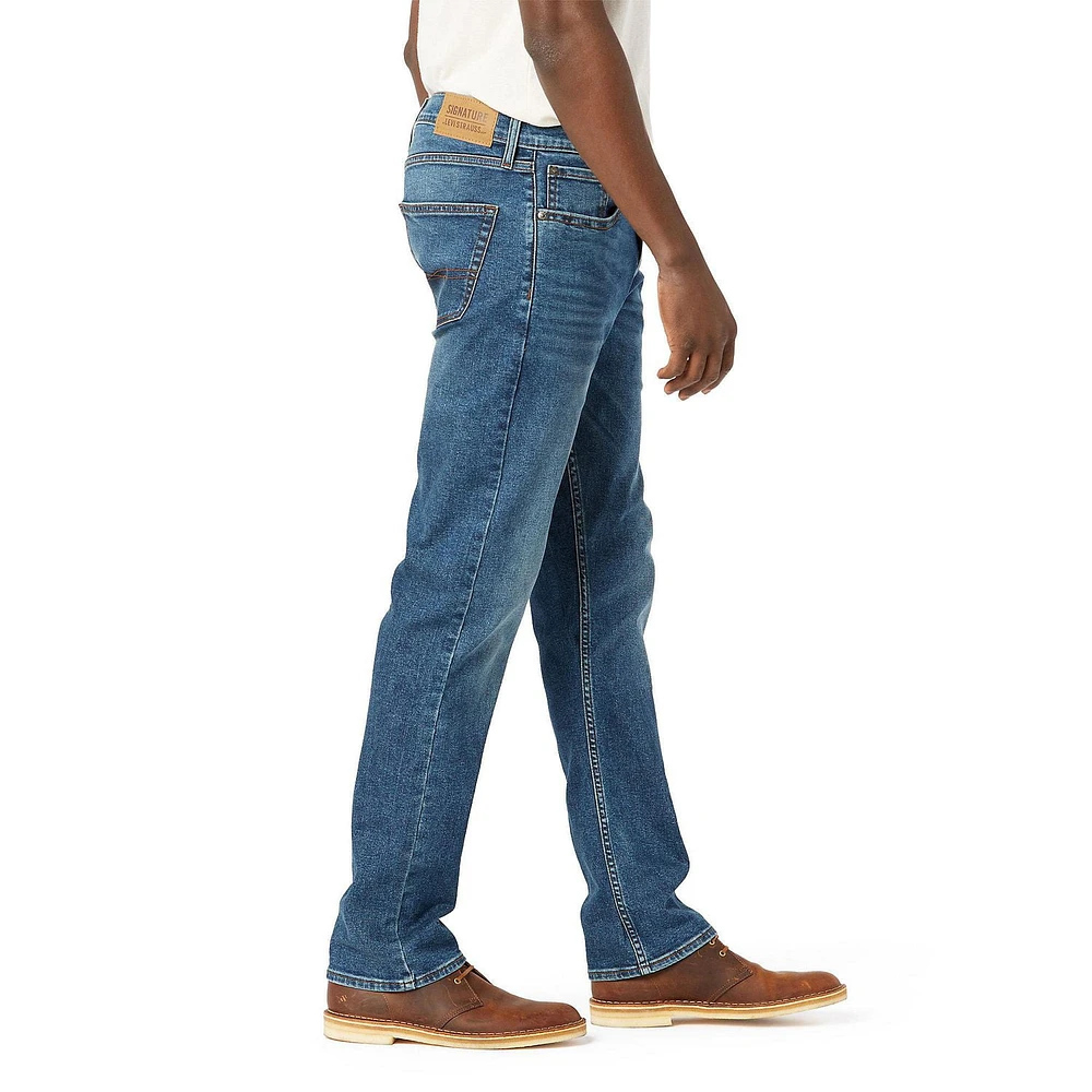 Signature by Levi Strauss & Co.™ Men's Authentic Straight Fit Jeans