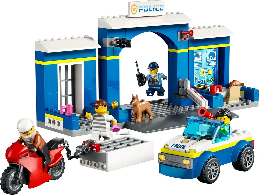 LEGO City Police Station Chase Set with Police Car Toy 60370