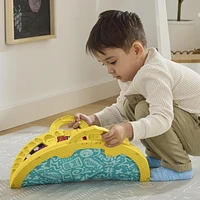 Play-Doh Fold and Go Playmat Starter Playset, Ages 3 and up