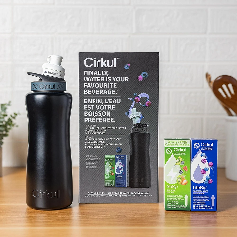 Cirkul Limited Edition 32oz Matte Black Stainless Steel Water Bottle Starter Kit with Black Lid and 2 Flavour Cartridges (LifeSip Blueberry Grape & GoSip Kiwi Berry), Cirkul 32MB SK 2C