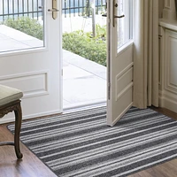 2x4' Linden Grey Tufted Stripe Floormat