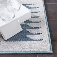 SAFAVIEH Sarasota Giovanni Aztec Indoor/Outdoor Area Rug